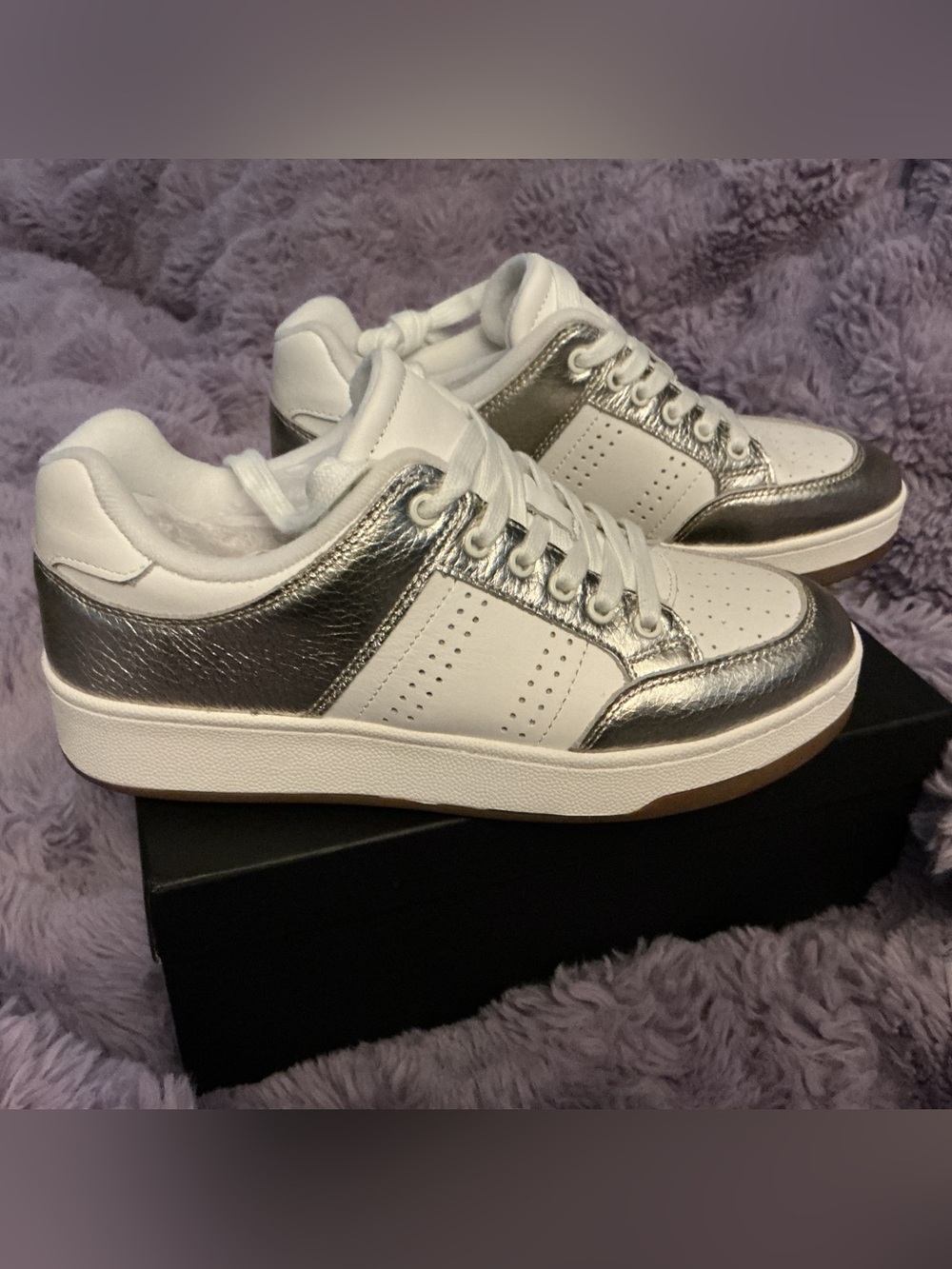 Marc Fisher LTD Flynn Leather Sneakers Ivory Gold Metallic Women’s 8M New in Box